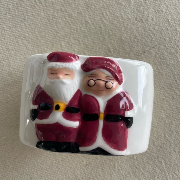 SET OF 8 Publix Season’s Greeters Santa and Mrs Claus napkin rings-NEW IN BOX! - Picture 3 of 8